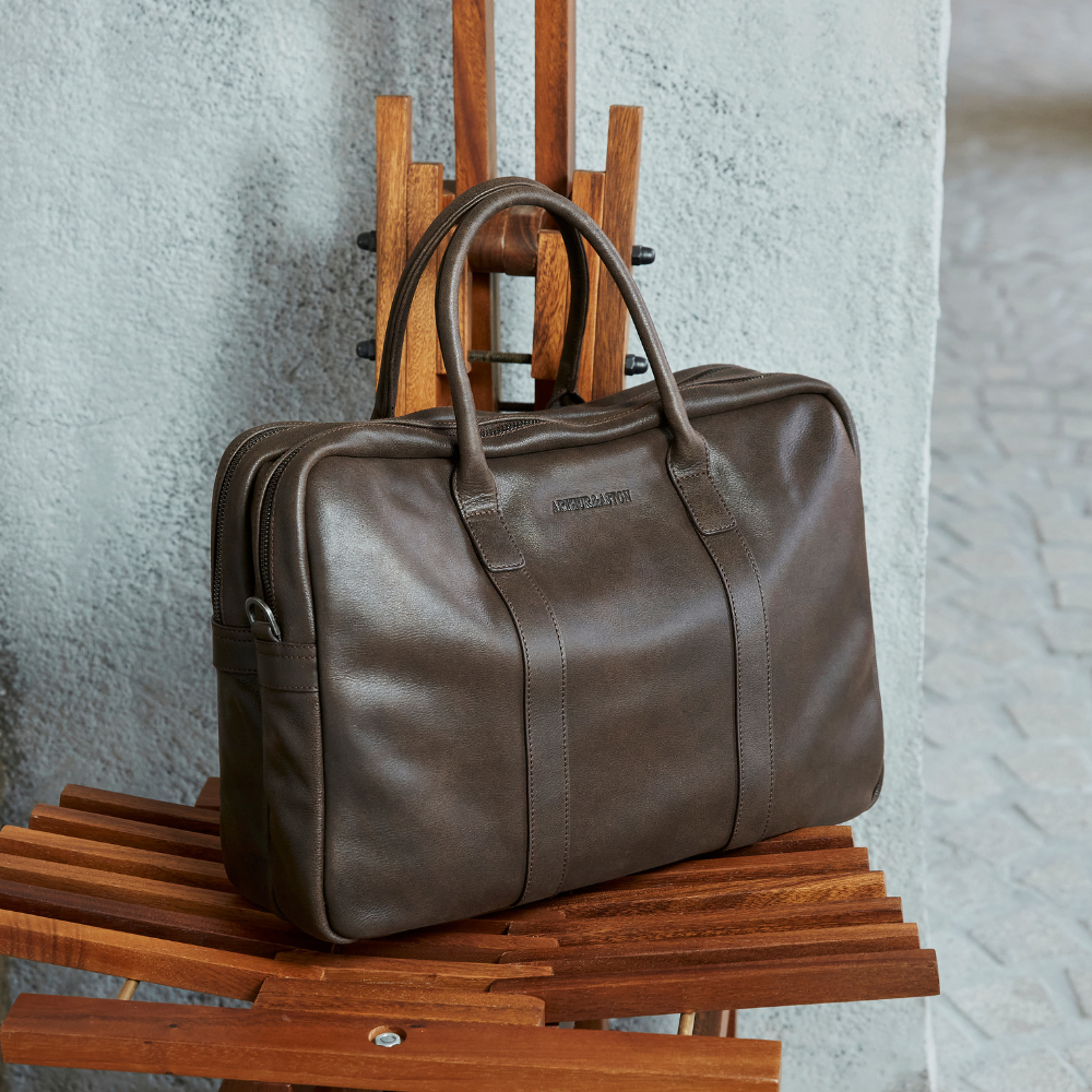 Large Diego leather briefcase