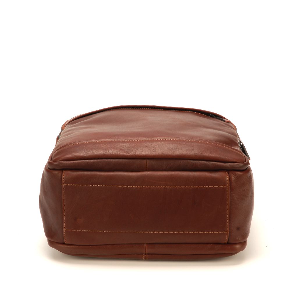 Pablo backpack in dipped leather