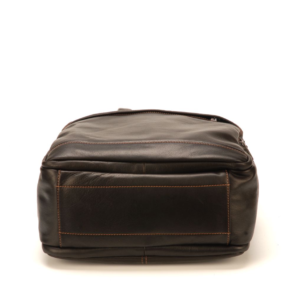 Pablo backpack in dipped leather