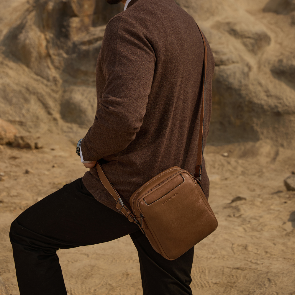 Leon Leather Crossbody Bag