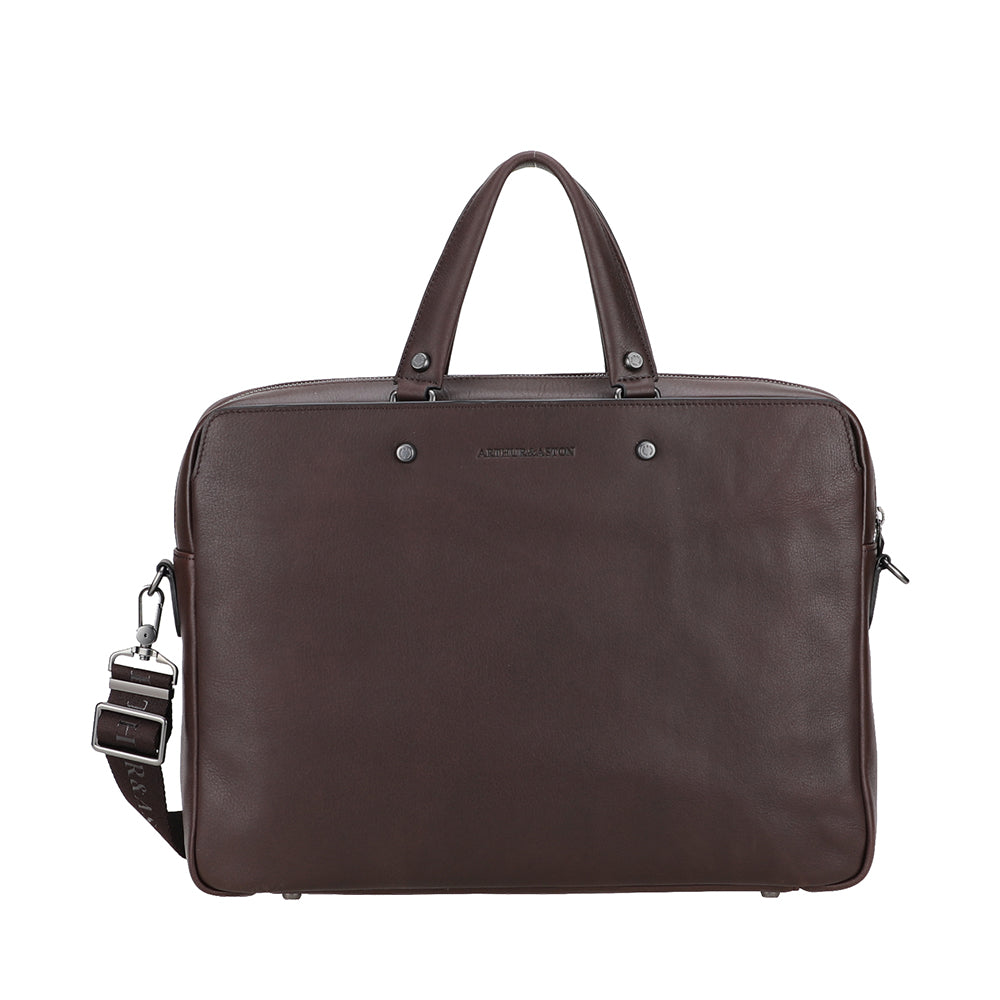 Grand Porte documents Danny Cuir
