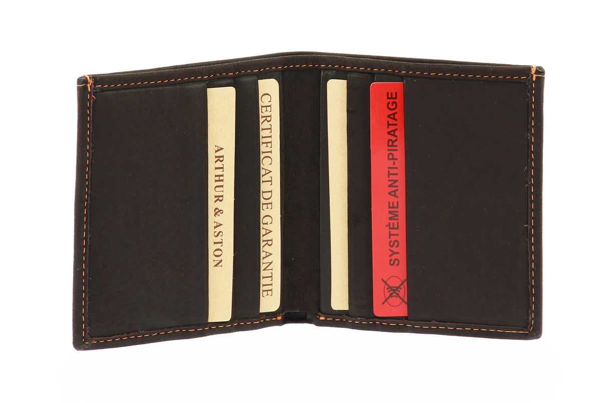 Louis card holder in oiled leather